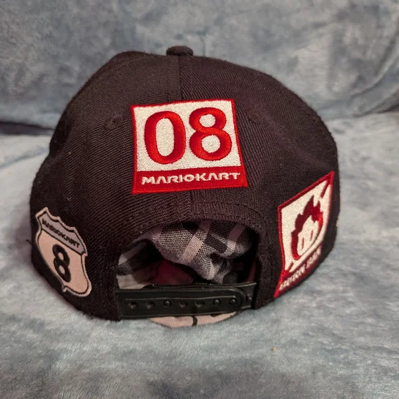✨ Super Mario Racing Snapback Hat ✨ - Picture 4 of 5